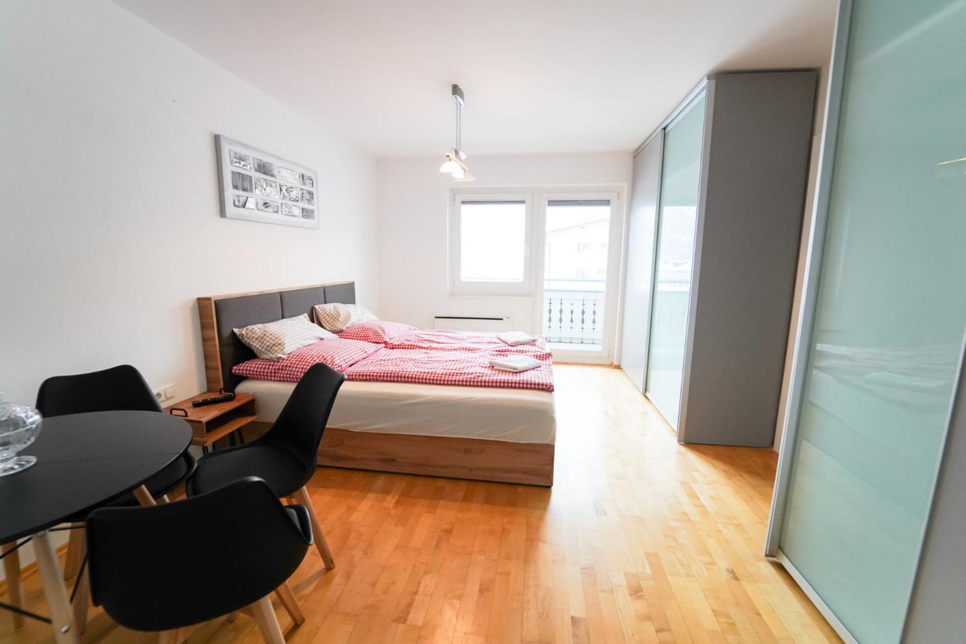Schlafgut Küssler - 70m Vom Express Apartment